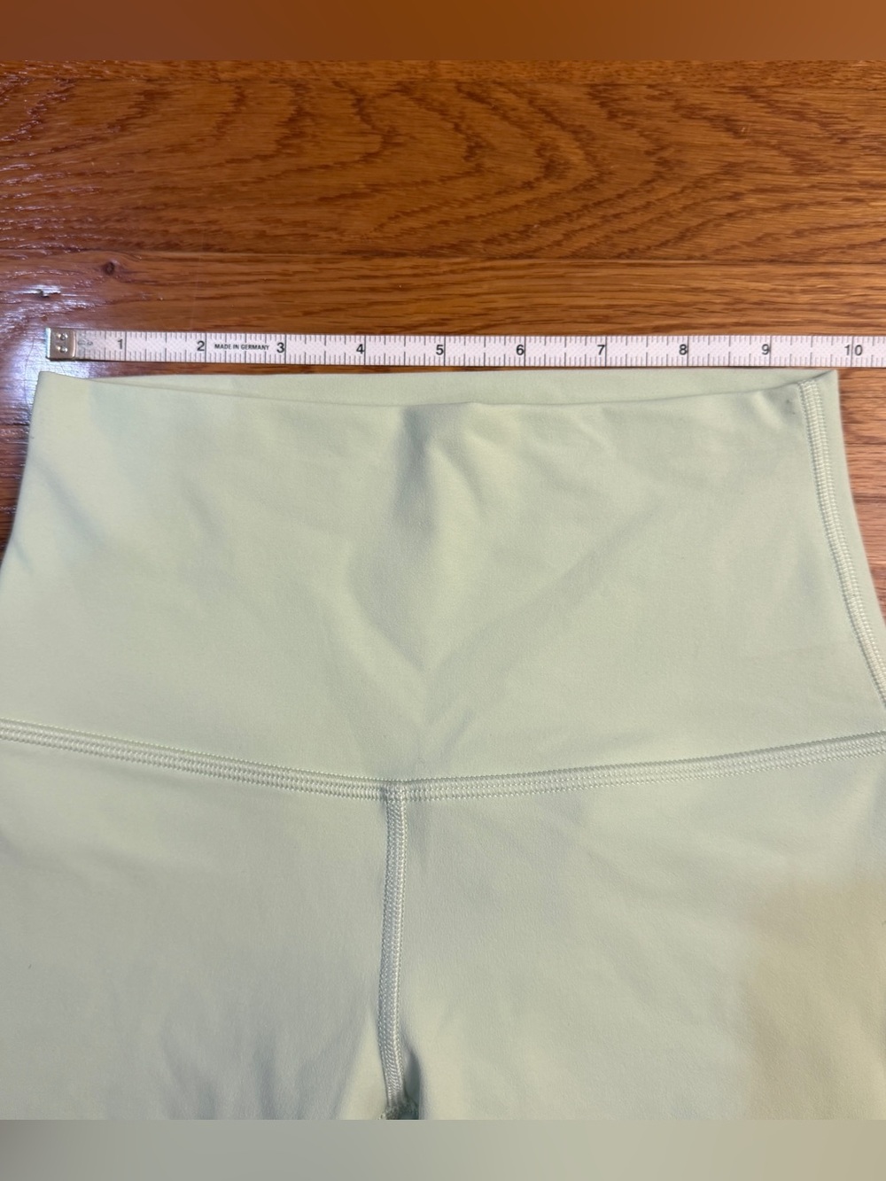 Lululemon Align High-Rise Short 6" Kohlrabi Green - Size 2 - Picture 3 of 7